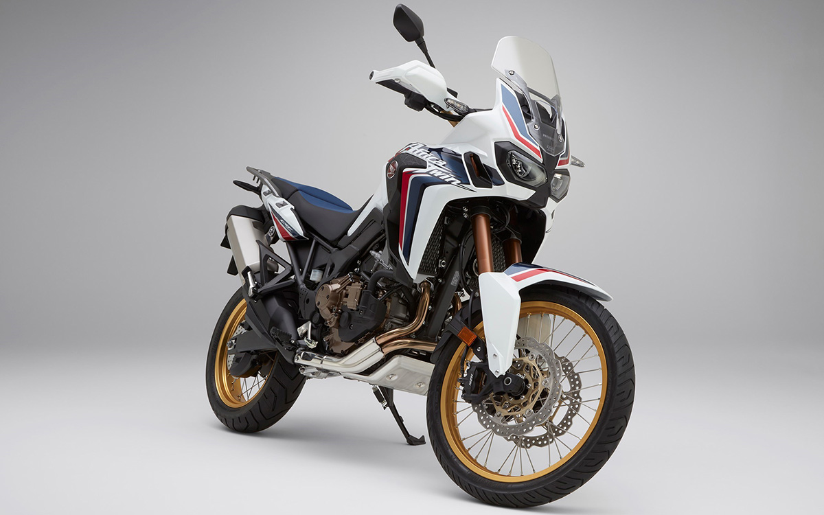 CRF1000L Africa Twin tricolor frente 3 4 fx